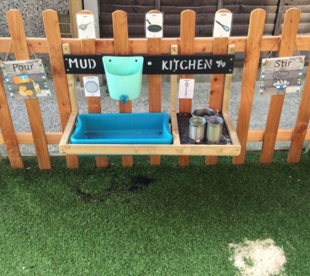 mud-kitchen-in-eltham