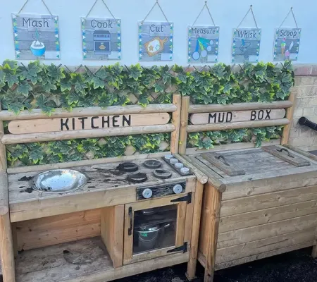 mud-kitchen